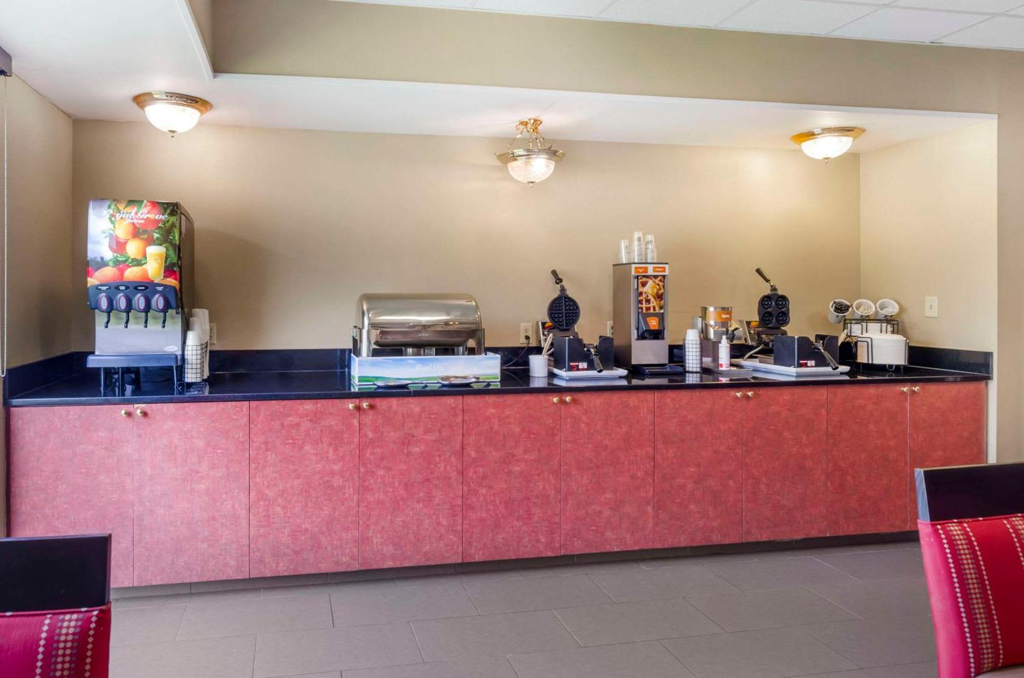 Comfort Inn & Suites Christiansburg I-81 Exteriör bild