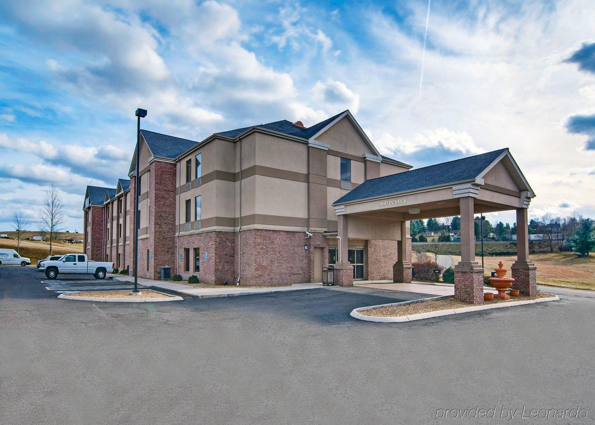 Comfort Inn & Suites Christiansburg I-81 Exteriör bild
