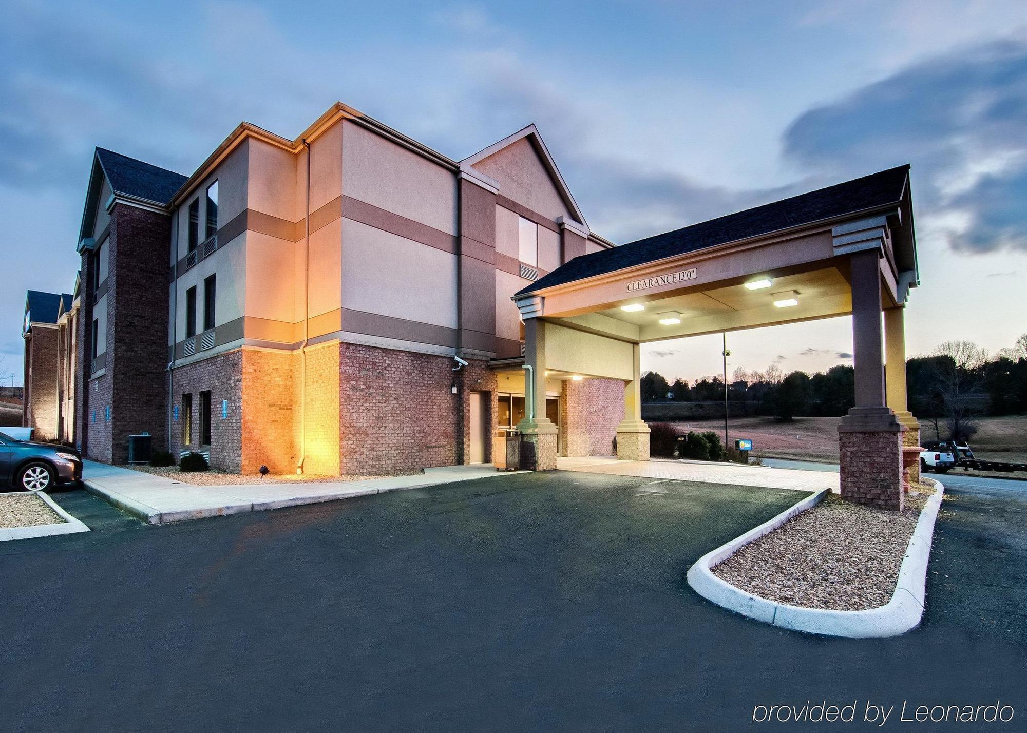Comfort Inn & Suites Christiansburg I-81 Exteriör bild