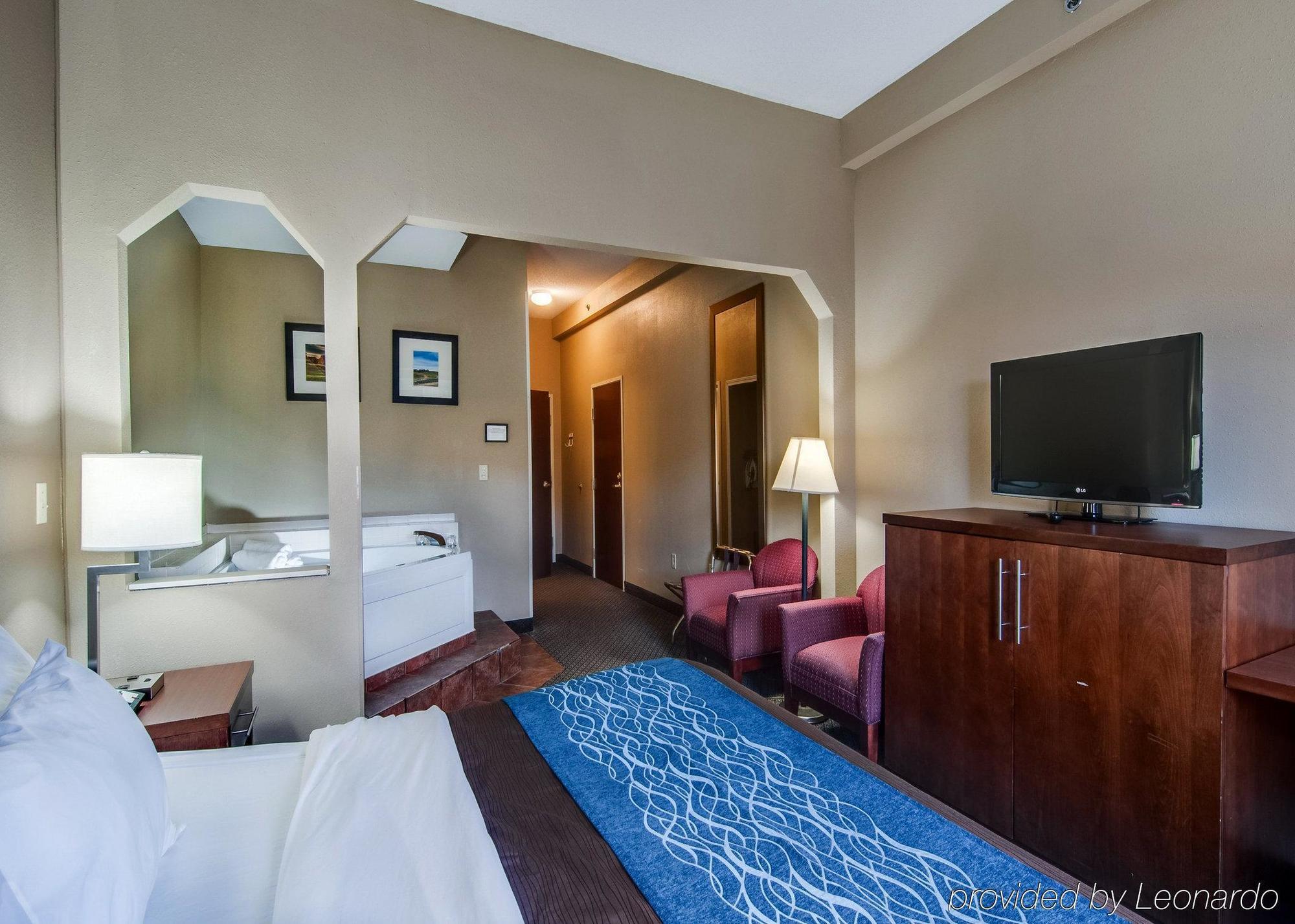 Comfort Inn & Suites Christiansburg I-81 Exteriör bild