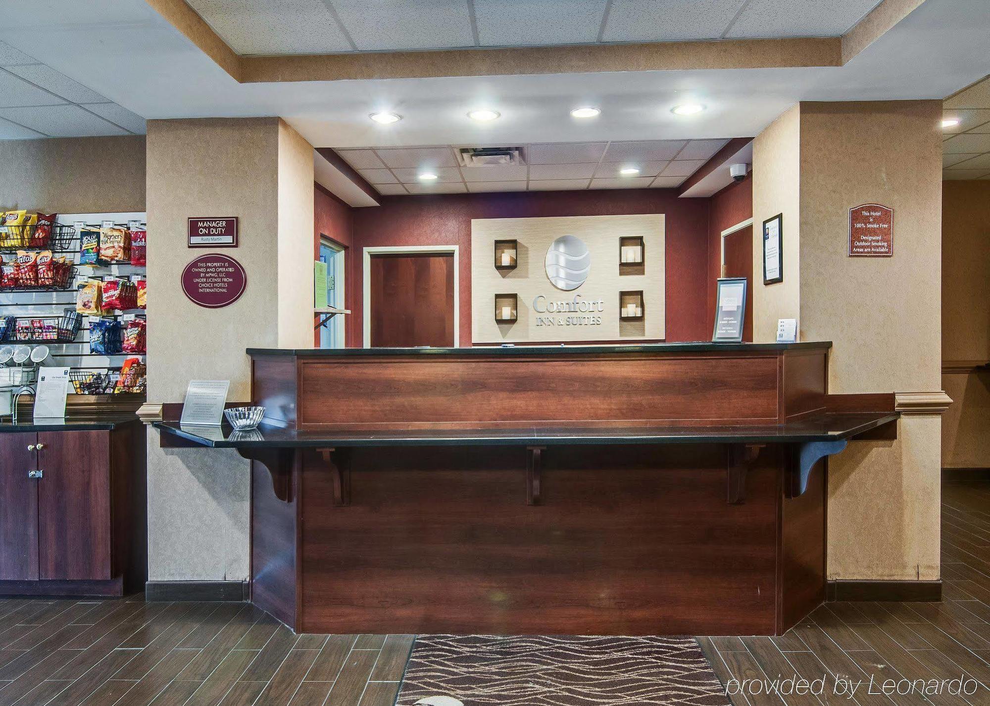 Comfort Inn & Suites Christiansburg I-81 Exteriör bild
